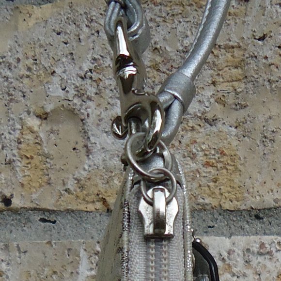 Coach wristlet with classic signature print canvas. - Picture 15 of 16